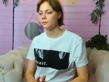 Naked cam girl mayalotos image #2545396