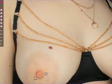 Naked cam girl annbarby image #1649351
