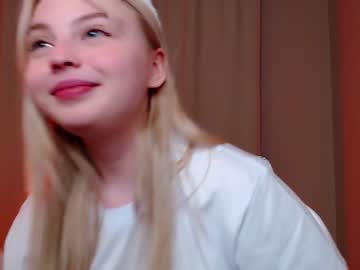 Naked cam girl shy_blondiee image #3674125