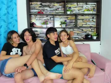 Naked cam couple little_daphne image #1443346