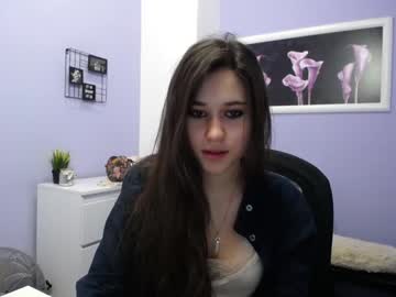 Naked cam girl camille_iam image #3398485