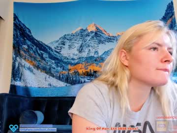 Naked cam girl asiri_ocean image #472675