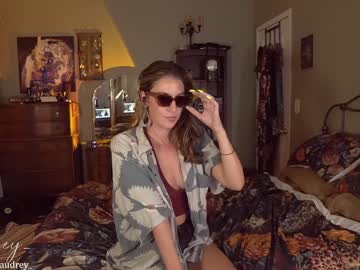 Naked cam girl audrey_ image #2507109