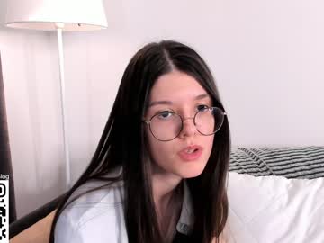Naked cam girl hellogentlemana image #3985137