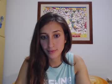gizelle_z naked cam