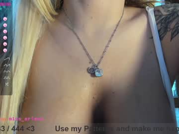 Naked cam girl m1ss_ariana image #3226096