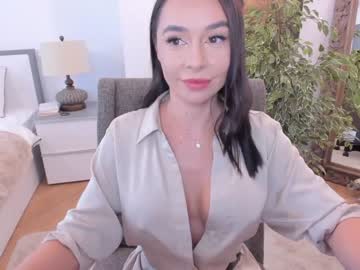 squirtbetty naked cam