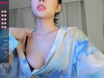 Naked cam girl hee_jin image #3299717