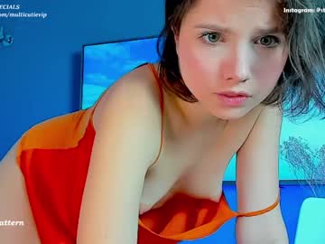 Naked cam girl stellawells image #3274000