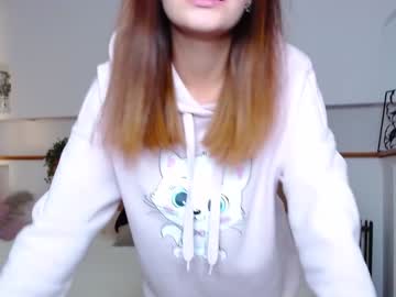 Naked cam girl litt1e_lady image #2441427