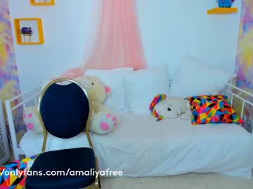 Naked cam girl amelia__williams image #973804