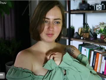 Naked cam girl maeveminx image #2411407