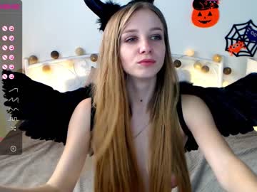 Naked cam girl hatti_moor image #318145