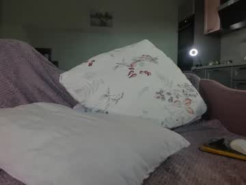 Naked cam girl camillabenz image #2794883