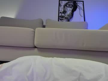 Naked cam girl lucie_beltran image #3689661