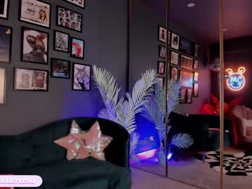 Naked cam girl mariannacruzz image #2928664