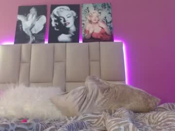 Naked cam girl oksanamilf image #3857946