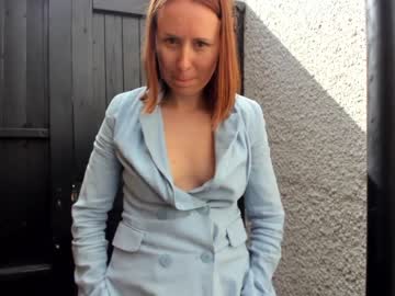 Naked cam girl eatmypie69 image #2646649