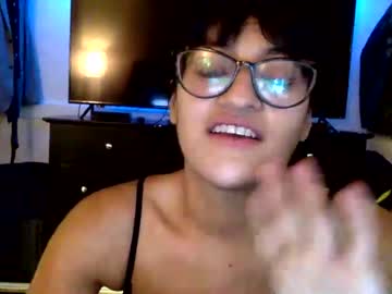 Naked cam girl tinydee555 image #3229091