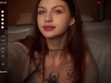 Naked cam girl migurtt image #3286179