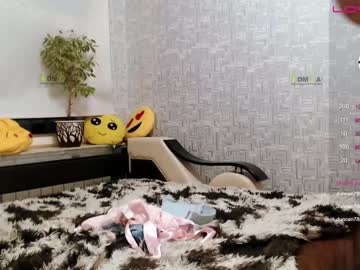 Naked cam girl your_asya image #1995354