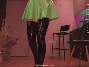 Naked cam girl bronnica image #5195
