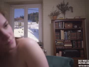 Naked cam girl claire_moulin image #973046
