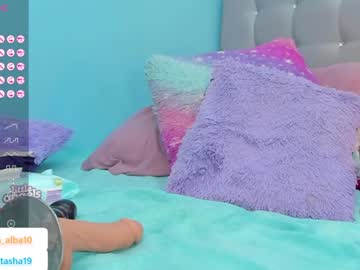 natashaegnath_ naked cam