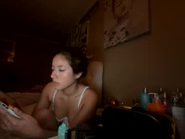 Naked cam girl xochampagnemami image #4084278