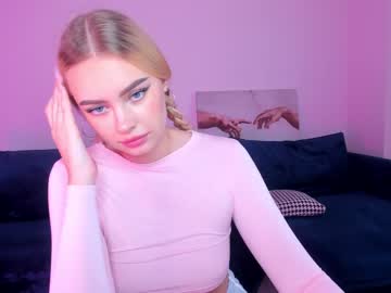 Naked cam girl 8a8y_nura image #2149046