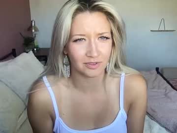 Naked cam girl ameliabeverly image #1283863