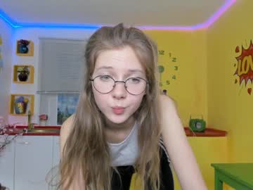 avis_ryan naked cam