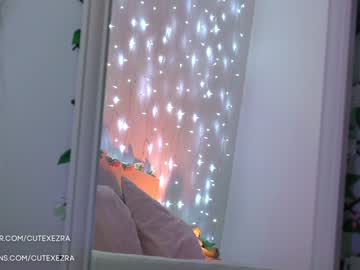 Naked cam girl ezra image #2132141