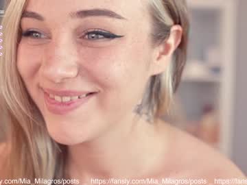 Naked cam girl mia_milagros image #2363853