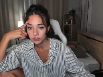Naked cam girl ella_flare image #2497229