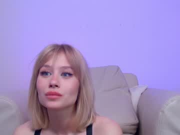 Naked cam girl shycinderella image #1235406