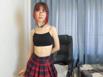 Naked cam girl cherrypie_01 image #2638229