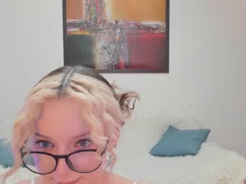 Naked cam girl deryubanny image #3357789