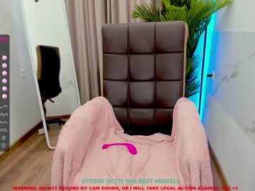 Naked cam girl shy_july image #2063842