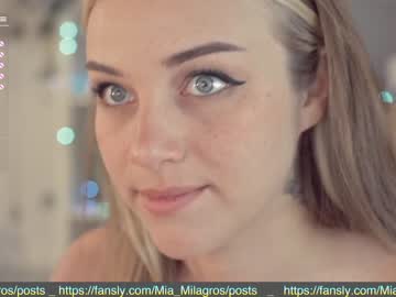 Naked cam girl mia_milagros image #2183796