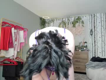 Naked cam girl juliette_garden image #3431483
