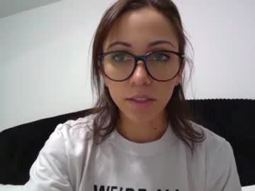Naked cam girl lexiii17 image #3080602