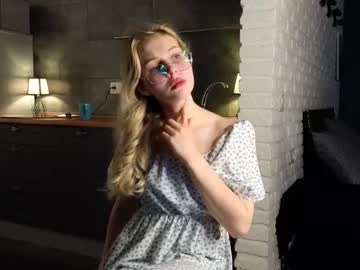 Naked cam girl ellizabetta image #4014313