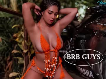 Naked cam girl annieguzman_ image #3276352