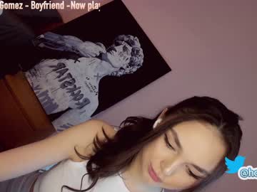 Naked cam girl hollyextra image #2093546