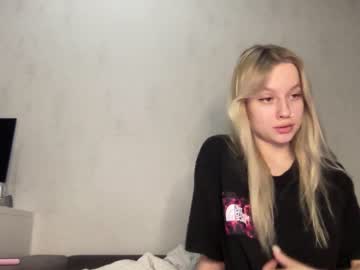 Naked cam girl angel_from_sky image #1011417