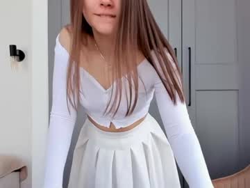 Naked cam girl eleonora_linn image #2012834