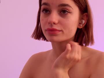 Naked cam girl shycinderella image #648522