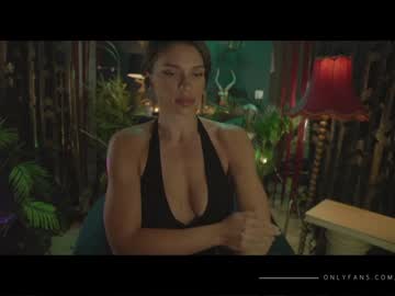 Naked cam girl lucieoude_ image #2570282