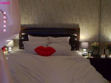 Naked cam girl karrin image #1334326